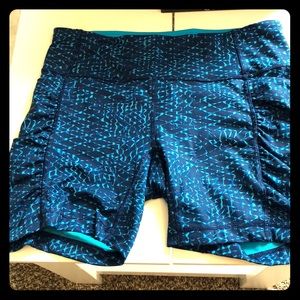 Lululemon speed track short - size 8
